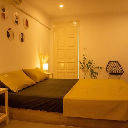 Homestay Pho Co Hanoi Bagian luar foto